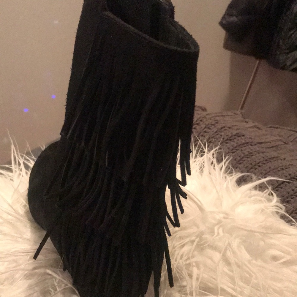 Booties - Picture 3 of 5